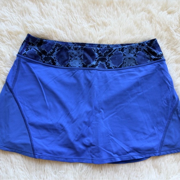 lululemon athletica Dresses & Skirts - lululemon Royal Blue tennis skirt with Snake-Print Waistband